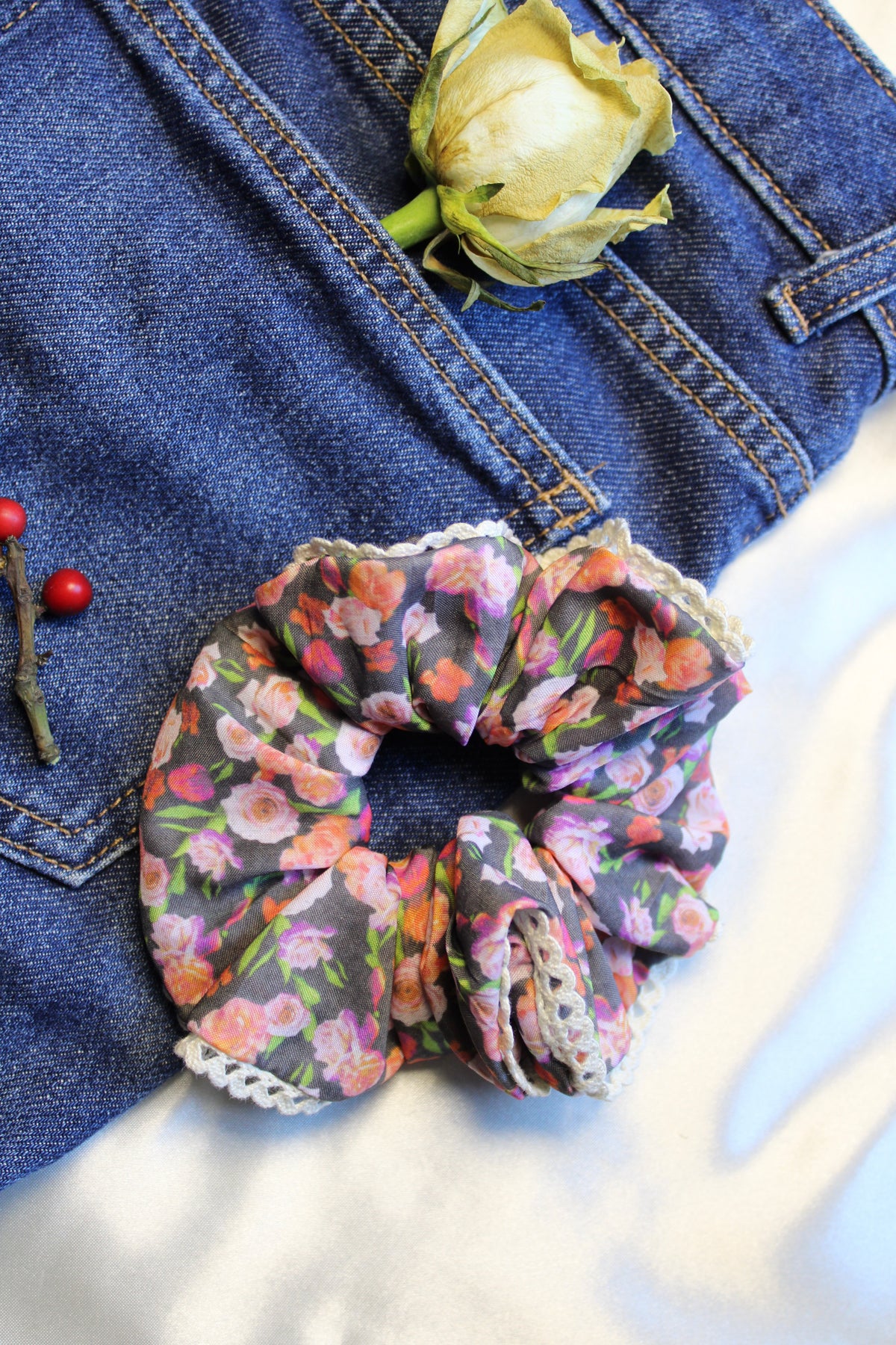 Lace Enhanced Floral Scrunchies Size Medium