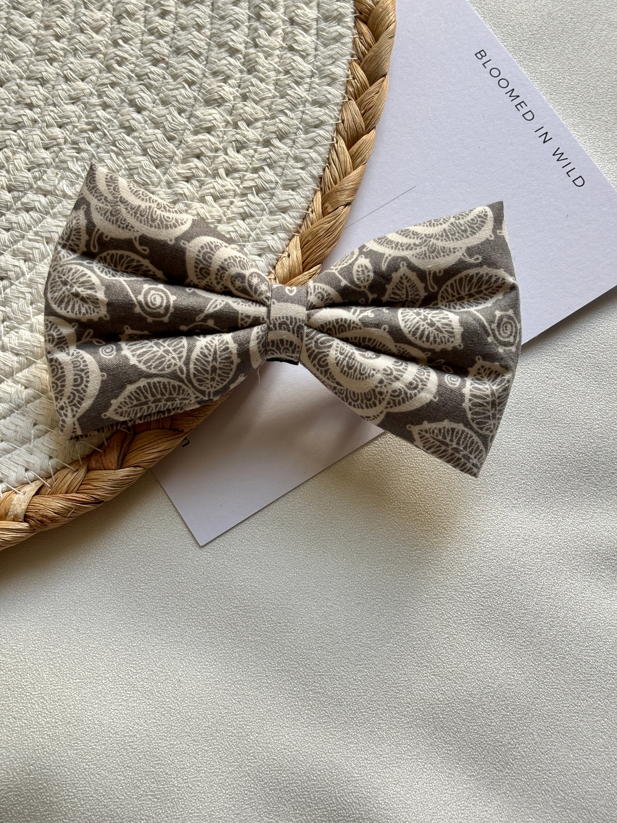 Heritage Bloom - Classic Bow